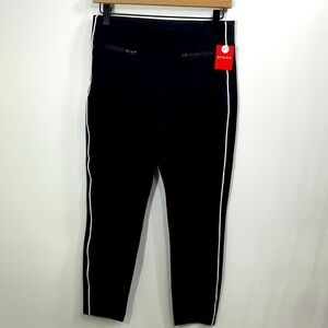 Spanx Perfect Pant ankle piped skinny  classic black size medium petite. NWT.